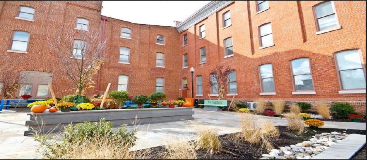 G G Green Apartments in Woodbury, NJ